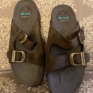 skechers leather flip flops